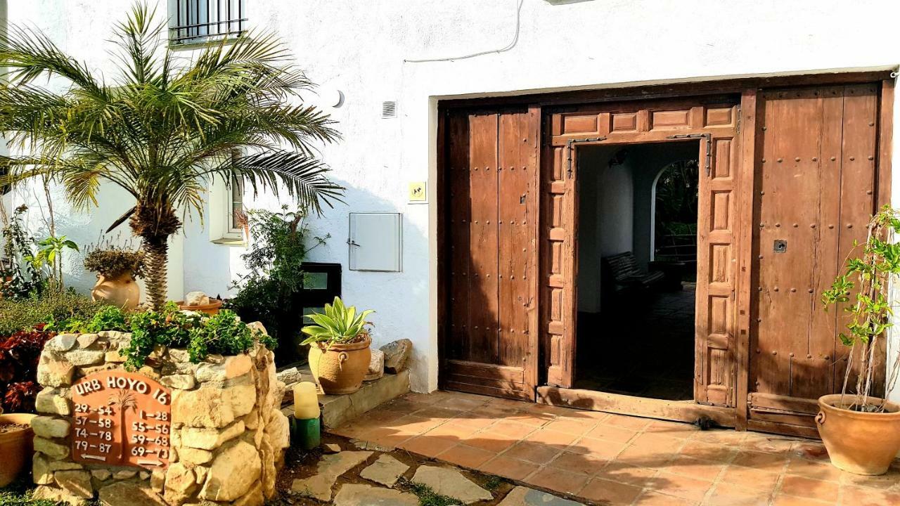 Apartamento con vistas al Campo de Golf y Piscina Apartamento Fuengirola Exterior foto